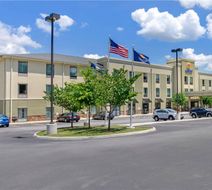Comfort Inn & Suites Lynchburg Exterior
