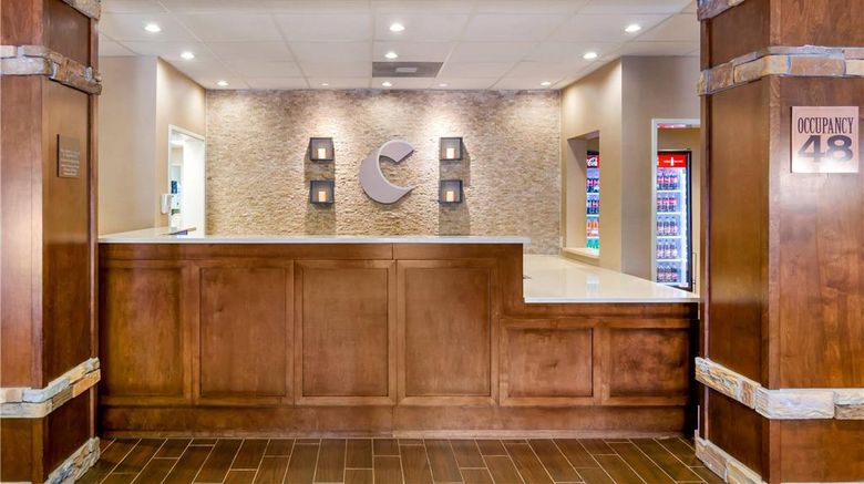 <b>Comfort Inn & Suites Lynchburg Lobby</b>. Images powered by <a href="https://iceportal.shijigroup.com/" title="IcePortal" target="_blank">IcePortal</a>.