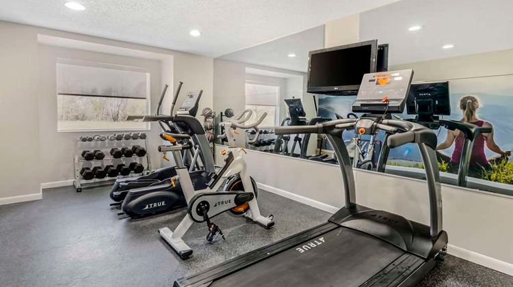 Clarion Pointe Staunton East Health