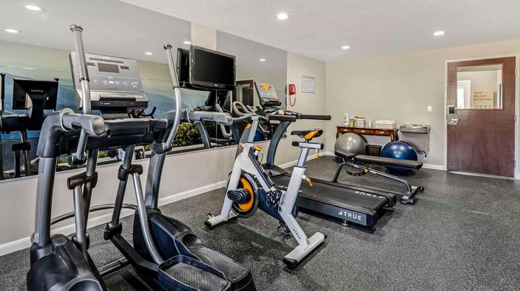 Clarion Pointe Staunton East Health