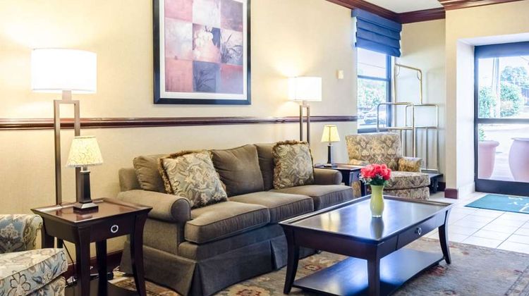 Quality Inn Lynchburg Near University Lobby