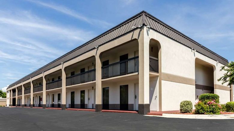 <b>Quality Inn Lynchburg Near University Exterior</b>. Images powered by <a href="https://iceportal.shijigroup.com/" title="IcePortal" target="_blank">IcePortal</a>.