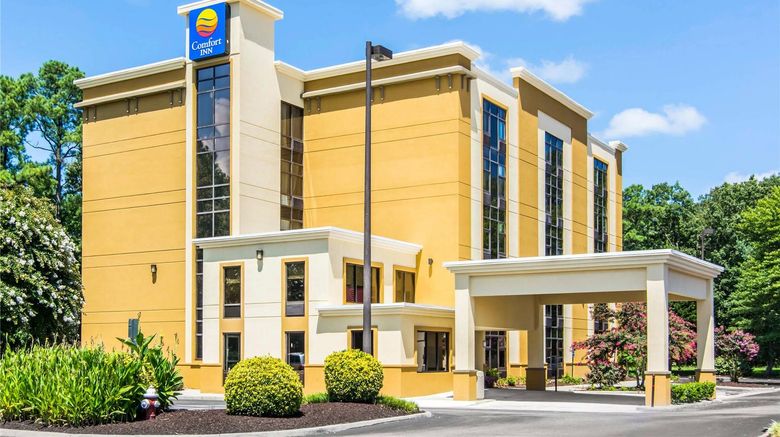 <b>Quality Inn Newport News Exterior</b>. Images powered by <a href="https://iceportal.shijigroup.com/" title="IcePortal" target="_blank">IcePortal</a>.