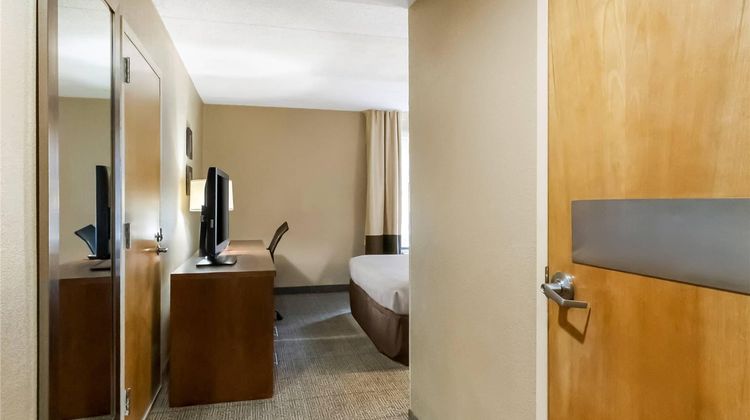 Quality Inn Newport News Room
