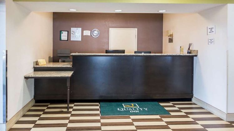 Quality Inn Lobby