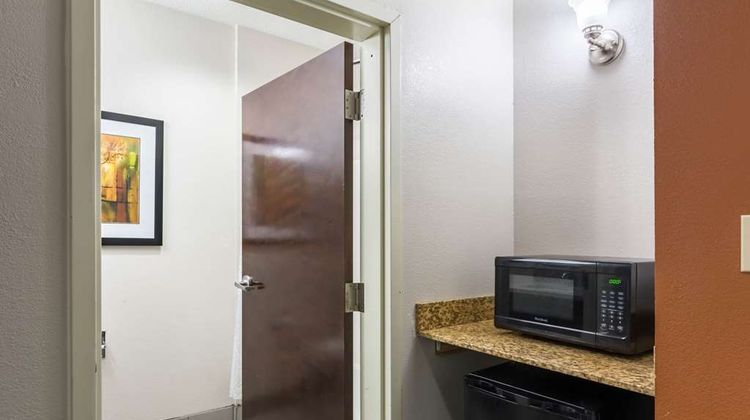Quality Inn Room