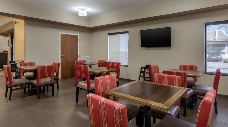 <b>Comfort Inn Colonial Heights Restaurant</b>. Images powered by <a href="https://iceportal.shijigroup.com/" title="IcePortal" target="_blank">IcePortal</a>.