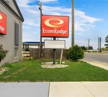 Econo Lodge Fredericksburg Exterior
