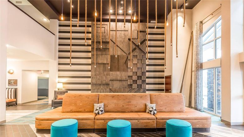 <b>Marina Bay Hotel & Suites, an Ascend Lobby</b>. Images powered by <a href="https://iceportal.shijigroup.com/" title="IcePortal" target="_blank">IcePortal</a>.