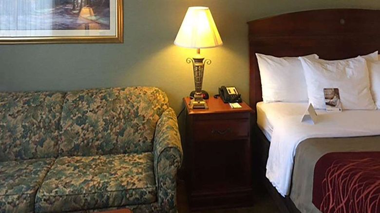 <b>Comfort Inn Springfield Room</b>. Images powered by <a href="https://iceportal.shijigroup.com/" title="IcePortal" target="_blank">IcePortal</a>.