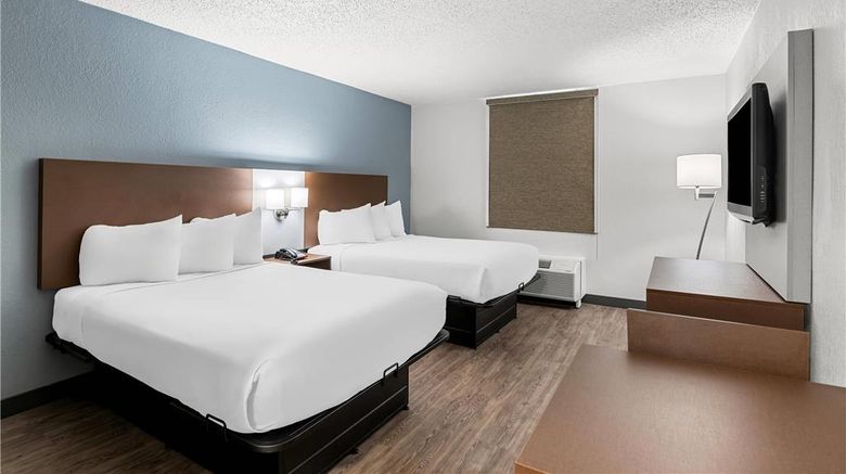 <b>Suburban Studios Chester I-95 Room</b>. Images powered by <a href="https://iceportal.shijigroup.com/" title="IcePortal" target="_blank">IcePortal</a>.