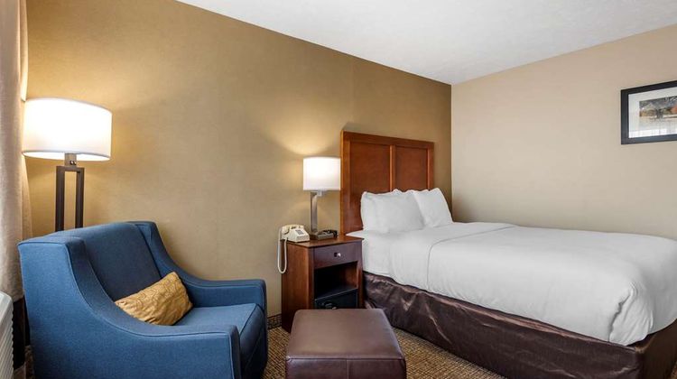 Comfort Inn & Suites Montpelier-Berlin Room