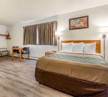Econo Lodge Saint Albans Room