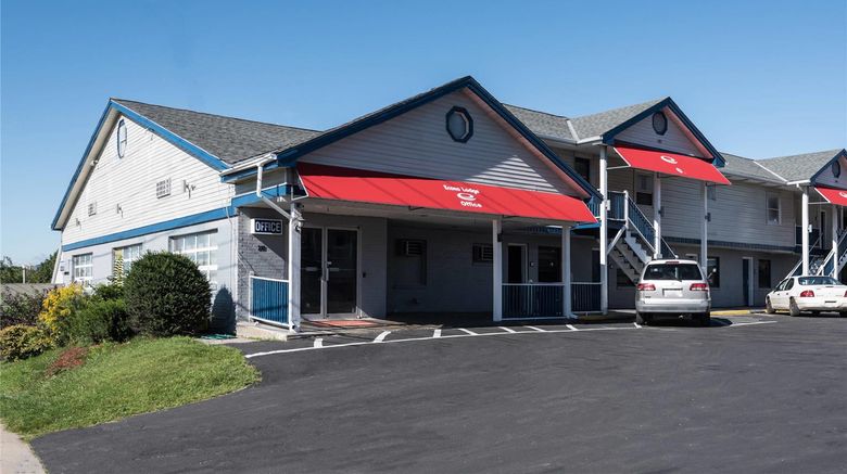 <b>Econo Lodge Rutland Exterior</b>. Images powered by <a href="https://iceportal.shijigroup.com/" title="IcePortal" target="_blank">IcePortal</a>.