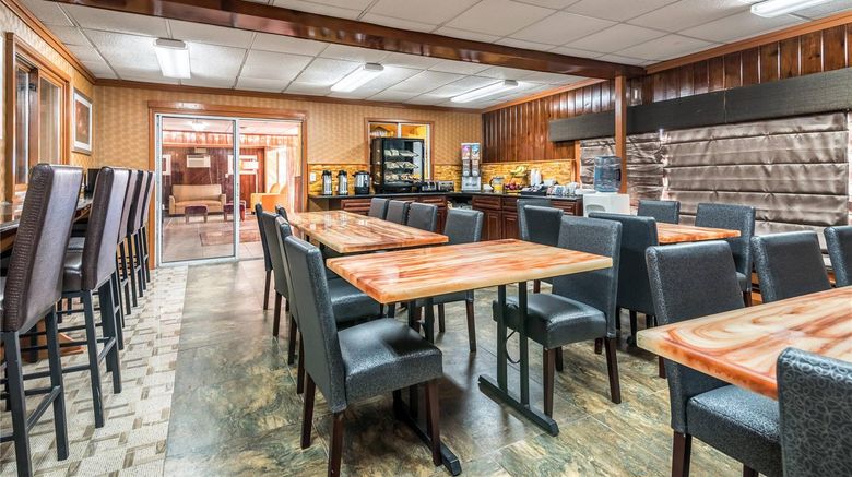 <b>Econo Lodge Rutland Restaurant</b>. Images powered by <a href="https://iceportal.shijigroup.com/" title="IcePortal" target="_blank">IcePortal</a>.