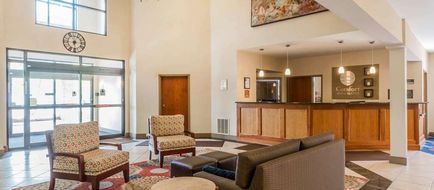 Comfort Inn & Suites South Burlington Lobby