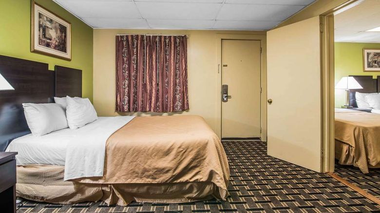 <b>Rodeway Inn Rutland Killington Room</b>. Images powered by <a href="https://iceportal.shijigroup.com/" title="IcePortal" target="_blank">IcePortal</a>.