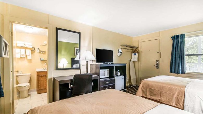 <b>Rodeway Inn Rutland Killington Room</b>. Images powered by <a href="https://iceportal.shijigroup.com/" title="IcePortal" target="_blank">IcePortal</a>.