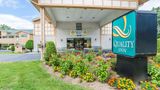 Quality Inn Exterior