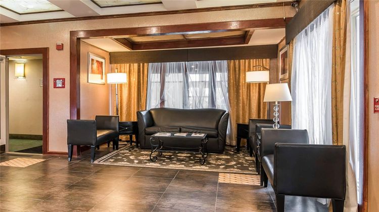 Quality Inn Rutland Lobby