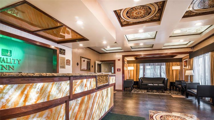 Quality Inn Rutland Lobby