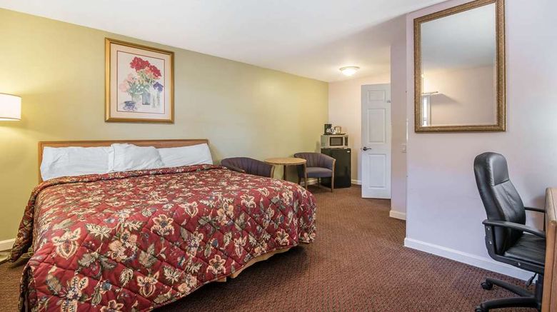 <b>Rodeway Inn Bellows Falls Room</b>. Images powered by <a href="https://iceportal.shijigroup.com/" title="IcePortal" target="_blank">IcePortal</a>.