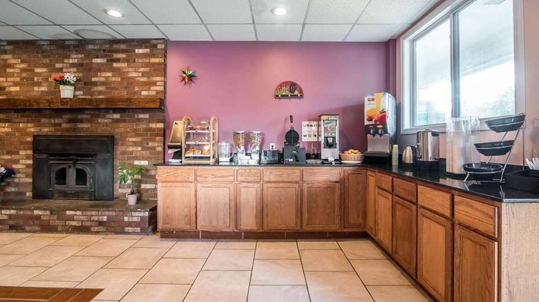 <b>Rodeway Inn Bellows Falls Restaurant</b>. Images powered by <a href="https://iceportal.shijigroup.com/" title="IcePortal" target="_blank">IcePortal</a>.