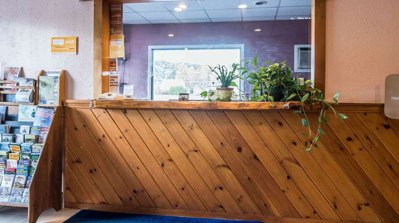<b>Rodeway Inn Bellows Falls Lobby</b>. Images powered by <a href="https://iceportal.shijigroup.com/" title="IcePortal" target="_blank">IcePortal</a>.