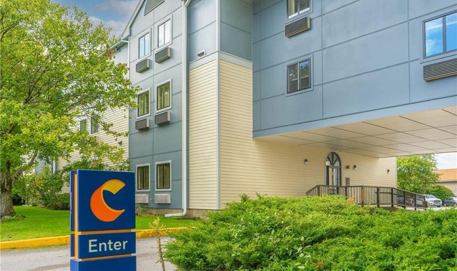 Comfort Inn at Trolley Square Exterior