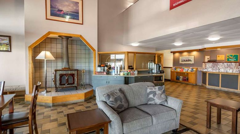 <b>Quality Inn Paradise Creek Lobby</b>. Images powered by <a href="https://iceportal.shijigroup.com/" title="IcePortal" target="_blank">IcePortal</a>.