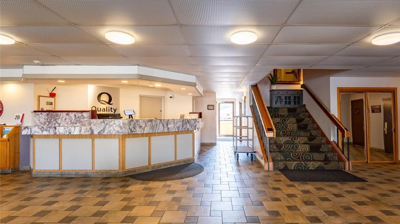 <b>Quality Inn Paradise Creek Lobby</b>. Images powered by <a href="https://iceportal.shijigroup.com/" title="IcePortal" target="_blank">IcePortal</a>.