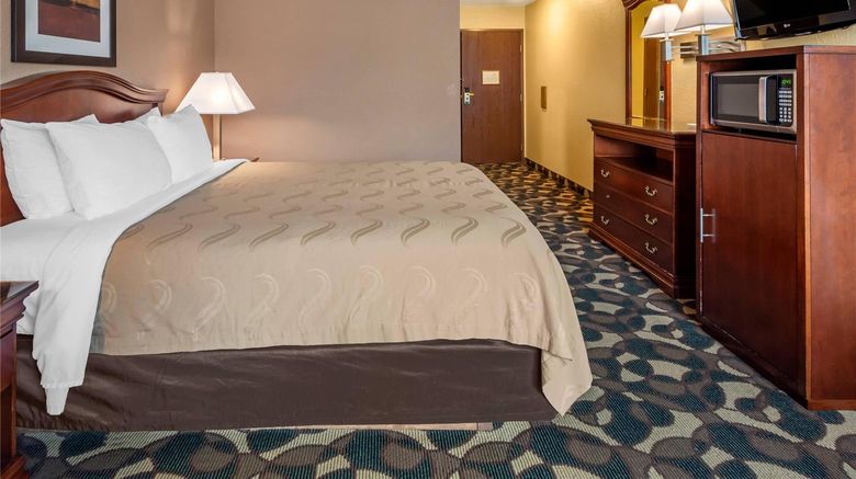 <b>Quality Inn Paradise Creek Room</b>. Images powered by <a href="https://iceportal.shijigroup.com/" title="IcePortal" target="_blank">IcePortal</a>.