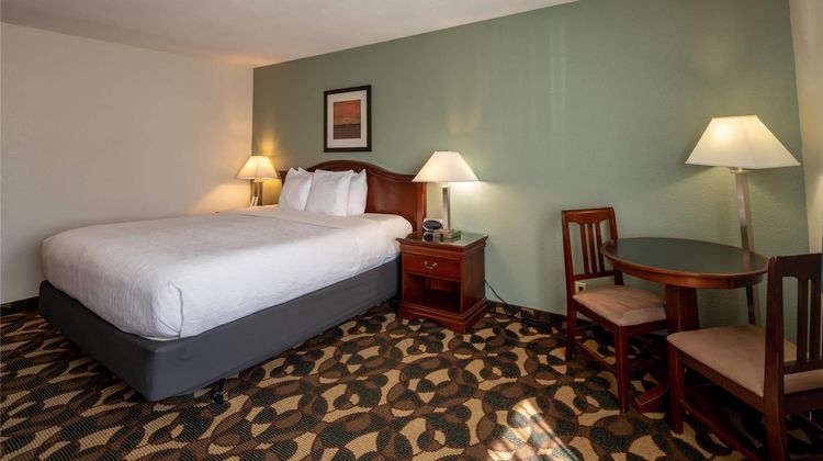 Quality Inn Paradise Creek Room
