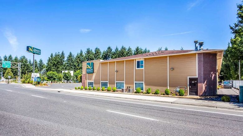 <b>Quality Inn and Suites Vancouver North Exterior</b>. Images powered by <a href="https://iceportal.shijigroup.com/" title="IcePortal" target="_blank">IcePortal</a>.