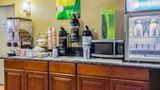 <b>Quality Inn and Suites Vancouver North Restaurant</b>. Images powered by <a href="https://iceportal.shijigroup.com/" title="IcePortal" target="_blank">IcePortal</a>.