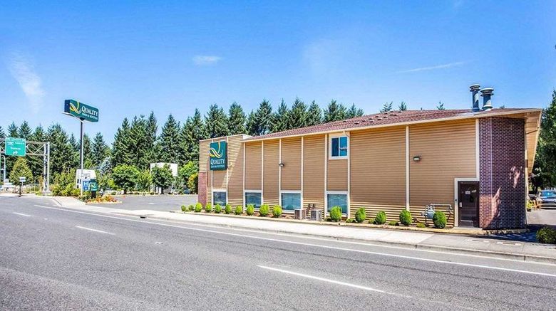 <b>Quality Inn and Suites Vancouver North Exterior</b>. Images powered by <a href="https://iceportal.shijigroup.com/" title="IcePortal" target="_blank">IcePortal</a>.