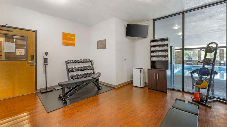<b>Comfort Suites near Vancouver Mall Health</b>. Images powered by <a href="https://iceportal.shijigroup.com/" title="IcePortal" target="_blank">IcePortal</a>.