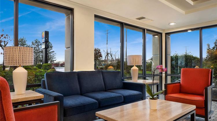 Comfort Inn Lobby