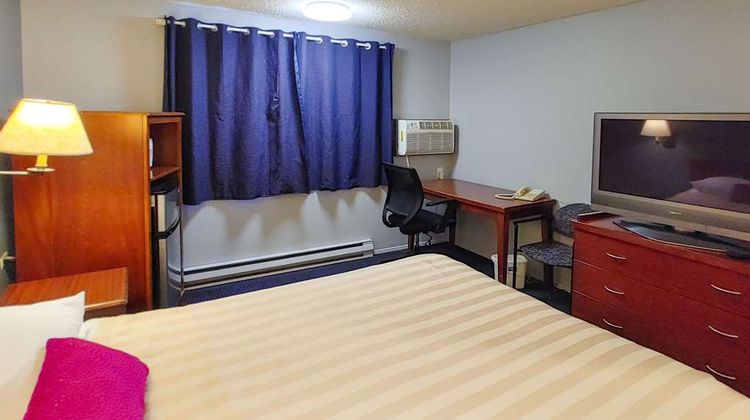 Rodeway Inn Seattle Airport Room
