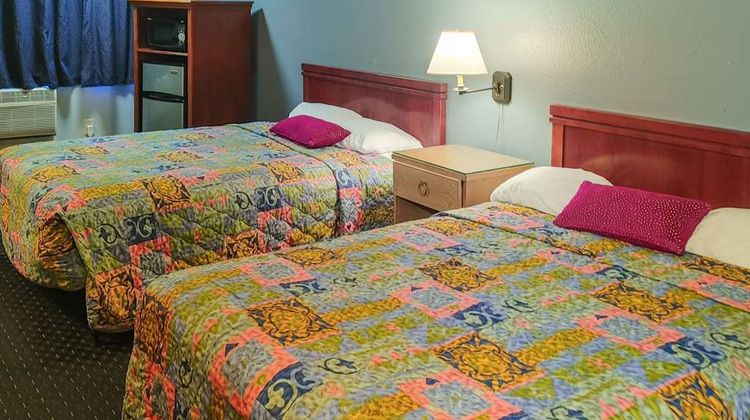 Rodeway Inn Seattle Airport Room