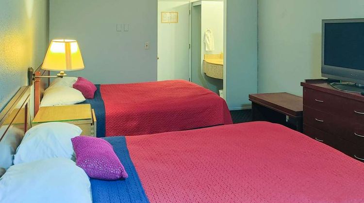 Rodeway Inn Seattle Airport Room