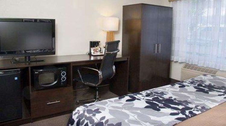 Sleep Inn Tri-Cities Room