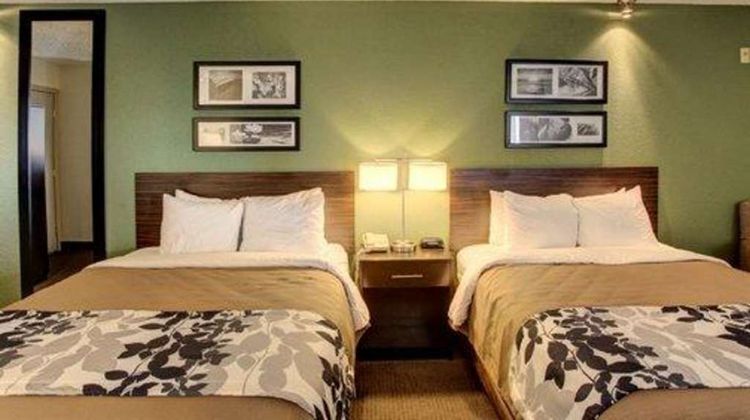 Sleep Inn Tri-Cities Suite