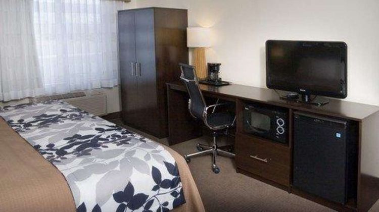 Sleep Inn Tri-Cities Room