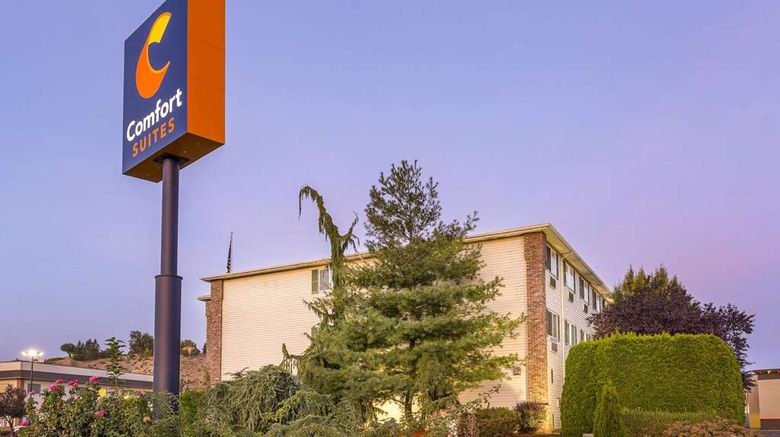 <b>Comfort Suites Exterior</b>. Images powered by <a href="https://iceportal.shijigroup.com/" title="IcePortal" target="_blank">IcePortal</a>.