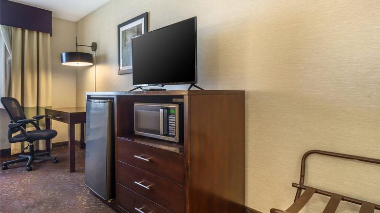 <b>Comfort Inn Federal Way - Seattle Suite</b>. Images powered by <a href="https://iceportal.shijigroup.com/" title="IcePortal" target="_blank">IcePortal</a>.