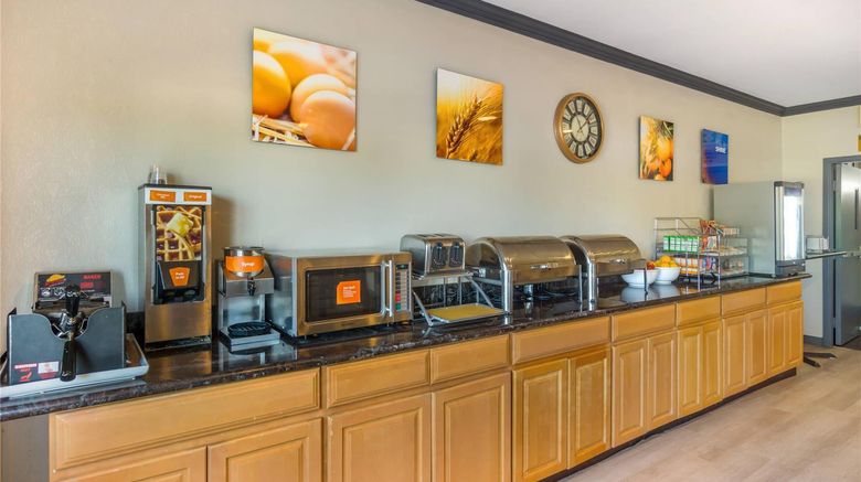 <b>Comfort Inn Federal Way - Seattle Restaurant</b>. Images powered by <a href="https://iceportal.shijigroup.com/" title="IcePortal" target="_blank">IcePortal</a>.