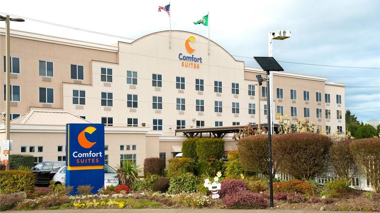 Comfort Suites Airport Exterior. Images powered by <a href="https://iceportal.shijigroup.com" target="_blank" rel="noopener">Ice Portal</a>.