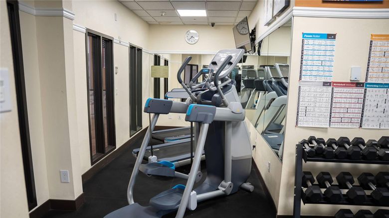 <b>Comfort Suites Airport Health</b>. Images powered by <a href="https://iceportal.shijigroup.com/" title="IcePortal" target="_blank">IcePortal</a>.