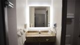 Comfort Suites Airport Room